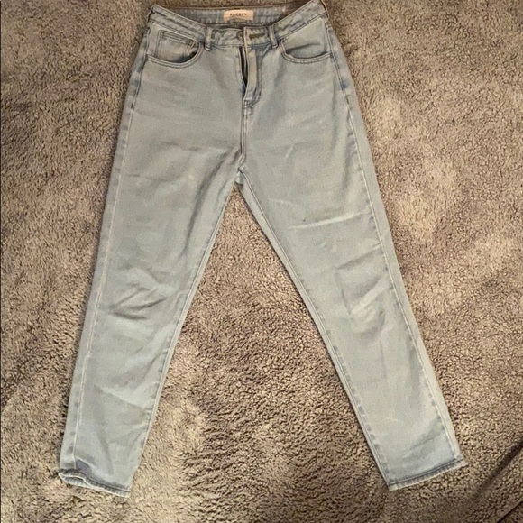 Mom Jean (size 25) - Picture 1 of 2